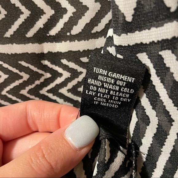 Zac & Rachel Chevron Cardigan with Fringe Size XL - Picture 9 of 9